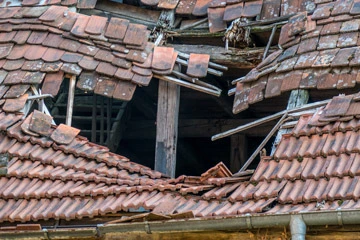 Outdoor Makeover: Storm_Damage_Roof_Repair