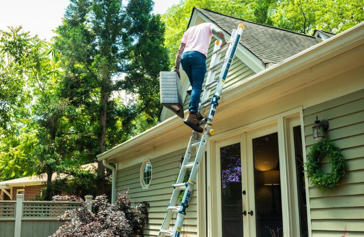 Outdoor Makeover Roofing: 7 Critical Signs